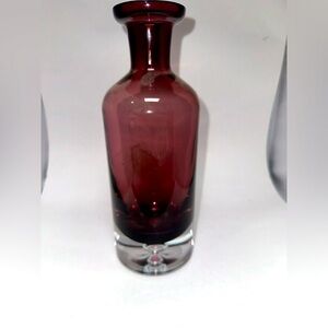 Gorgeous purple glass vintage vase.L